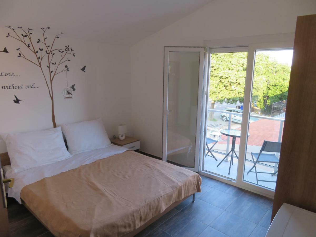 Vila Velvet Hotel Stari Grad Kültér fotó