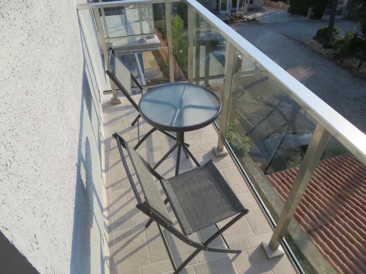 Vila Velvet Hotel Stari Grad Kültér fotó