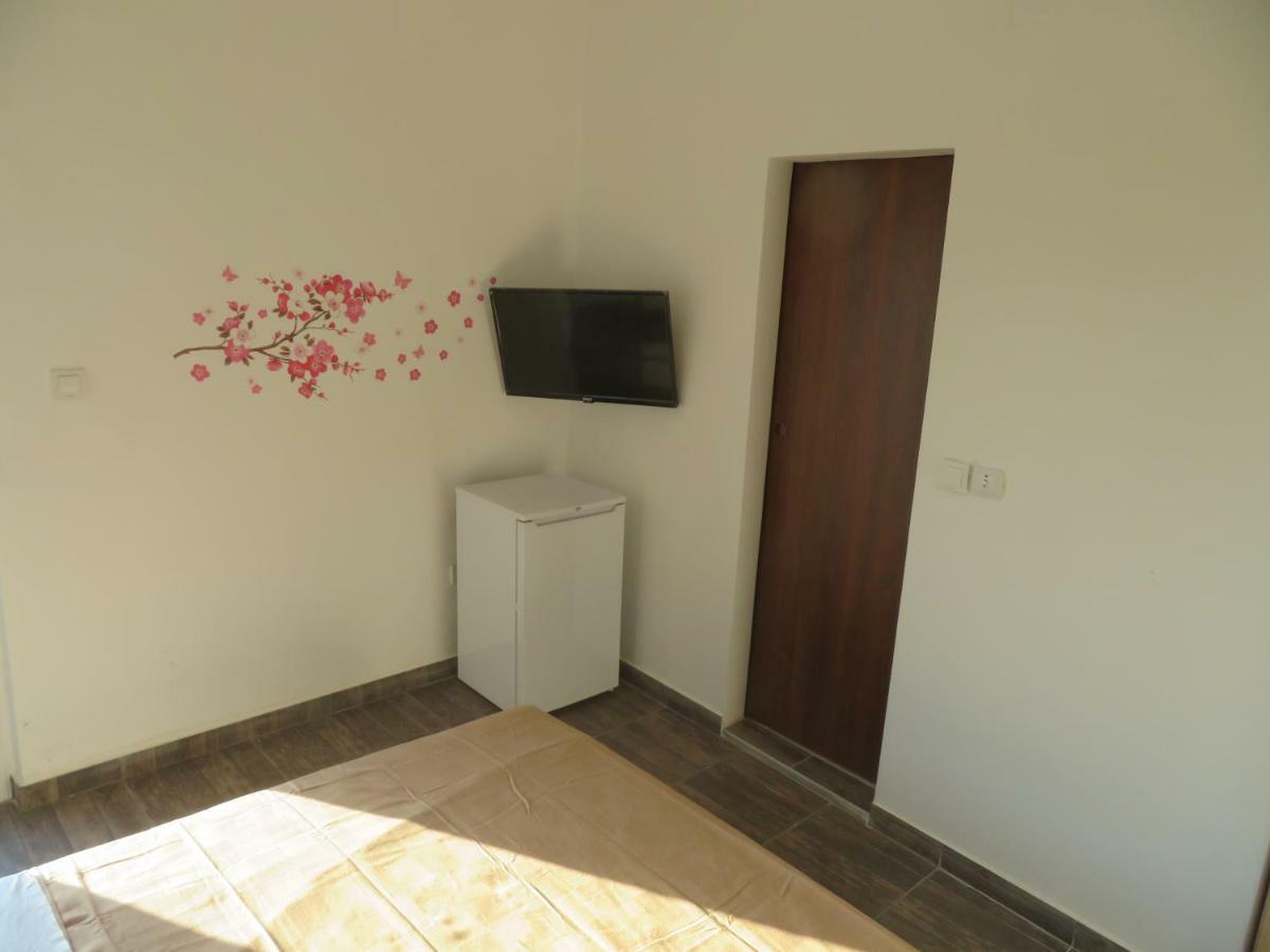 Vila Velvet Hotel Stari Grad Kültér fotó